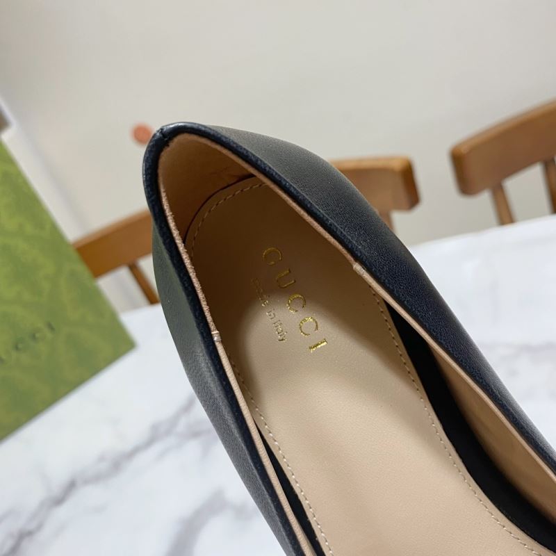 Gucci Flat Shoes